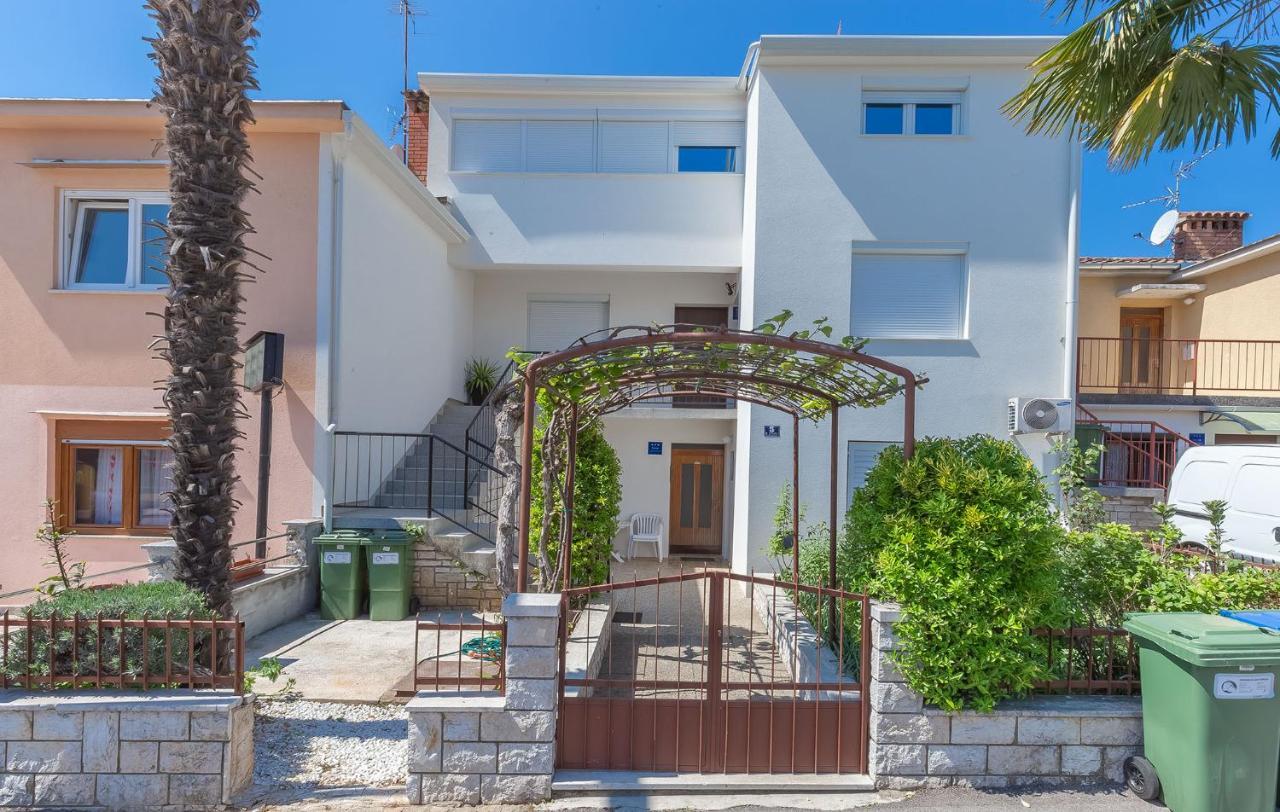 Irena Apartment Porec Exterior photo